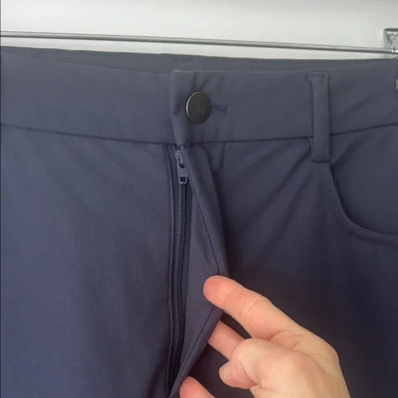 Old Navy Active Men's Navy Blue Straight Casual Pants - Picture 2 of 8